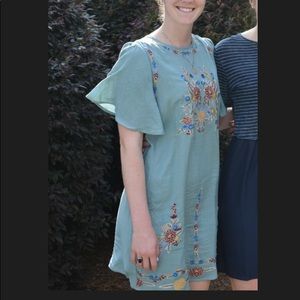 Short sleeve embroidered dress